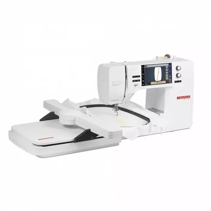   BERNINA B 700