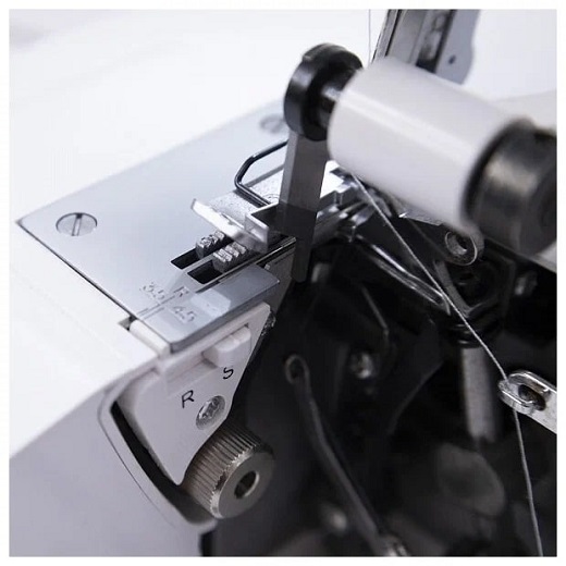 Оверлок Leader VS 560D ШВЕЙНЫЕ МАШИНЫ КУПИТЬ JANOME PFAFF HUSQVARNA