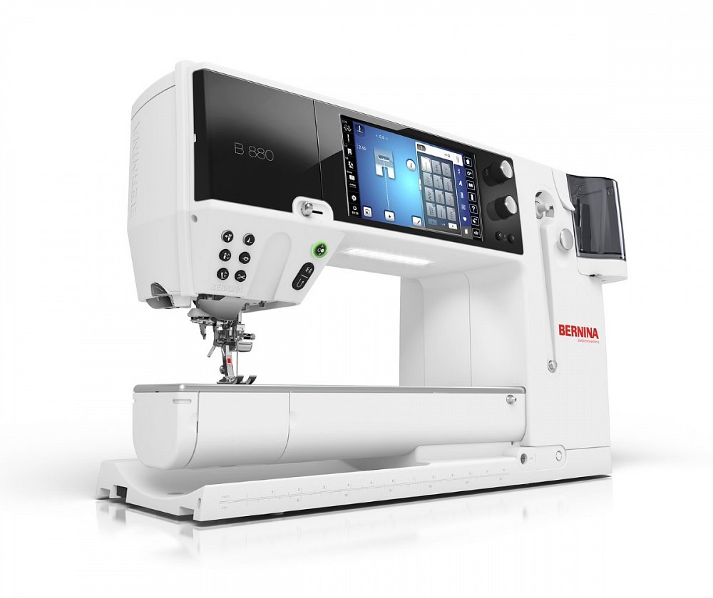   Bernina 880 Plus